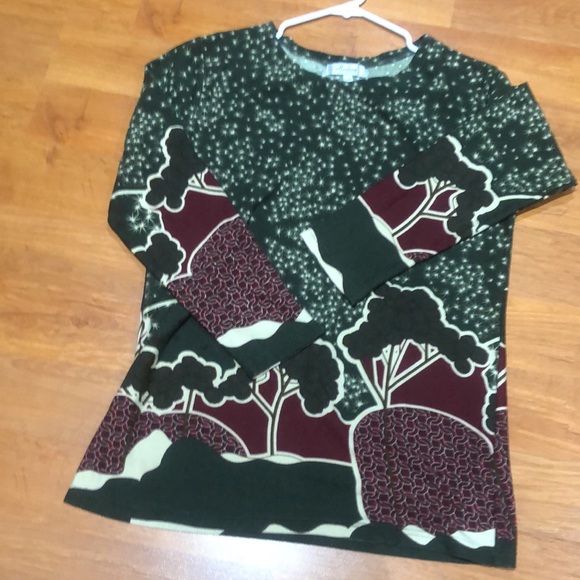 Ladies Sweater - Picture 2 of 4